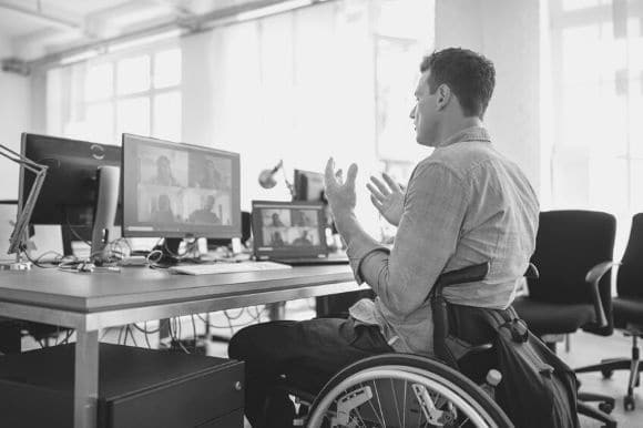How to Manage Hybrid Work Schedules