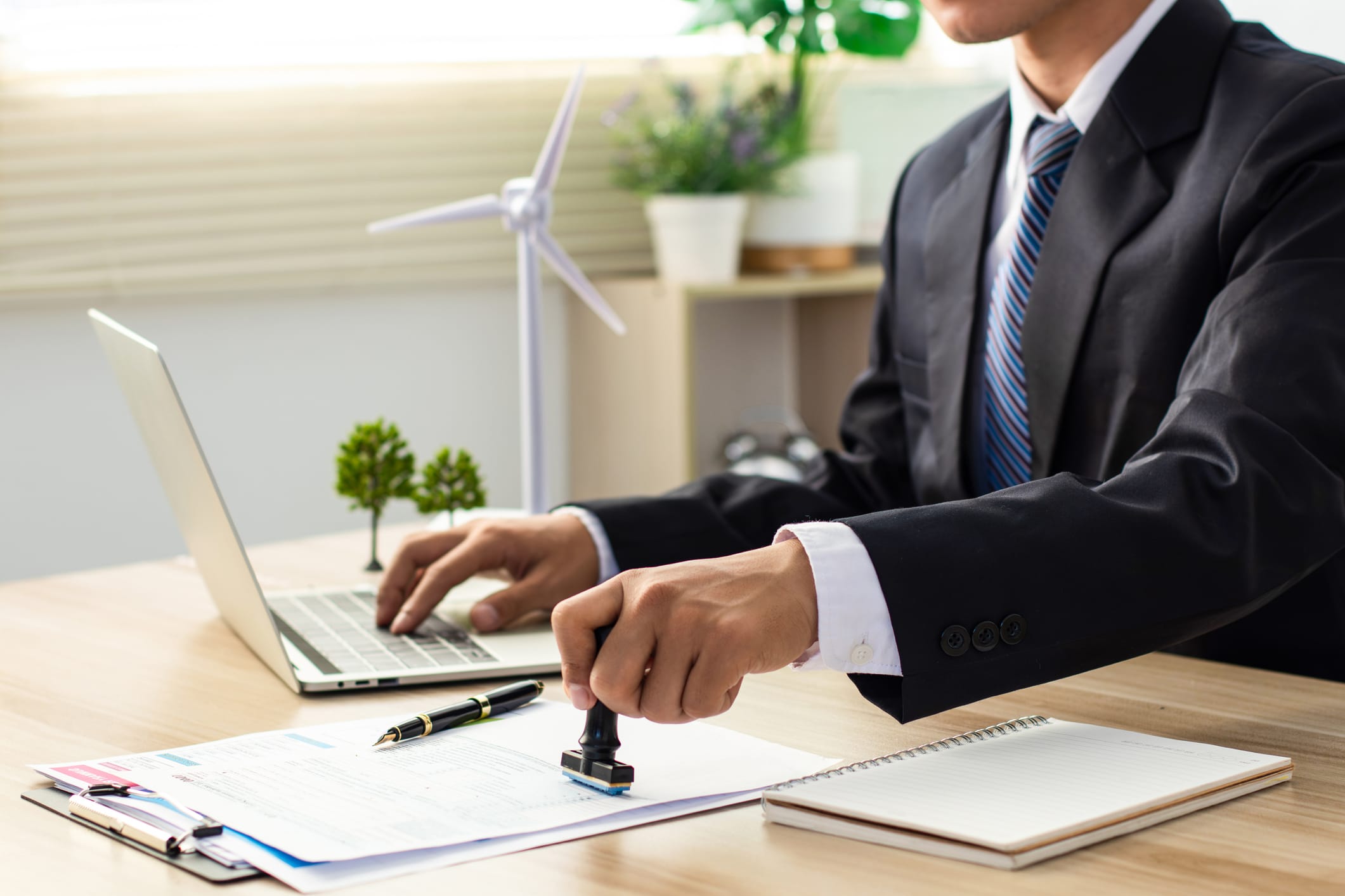 I pericoli del greenwashing nel recruiting e altre forme di inganno sociale